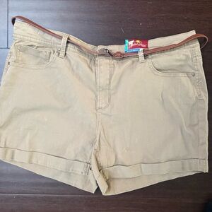 Faded Glory Khaki Shorts with Brown Belt size 18